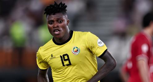 لاعب موزمبيق بعد التعادل مع مصر: نقاتل من أجل الشعب